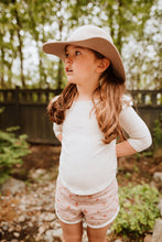 Load image into Gallery viewer, Paisley Shorts