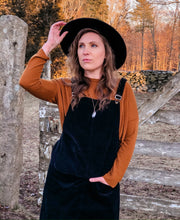 Load image into Gallery viewer, Women&#39;s Parker Jumper - Tate &amp; Adele