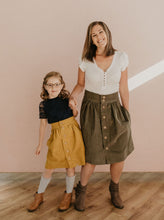 Load image into Gallery viewer, Women&#39;s Oaklee Skirt - Tate &amp; Adele