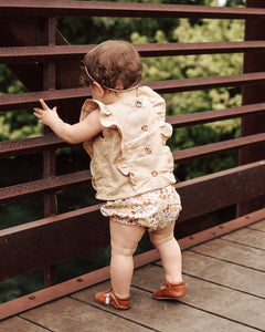 Charlotte Linen Ruffle Top - Tate & Adele