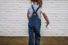 Load image into Gallery viewer, Floral Parker Overalls